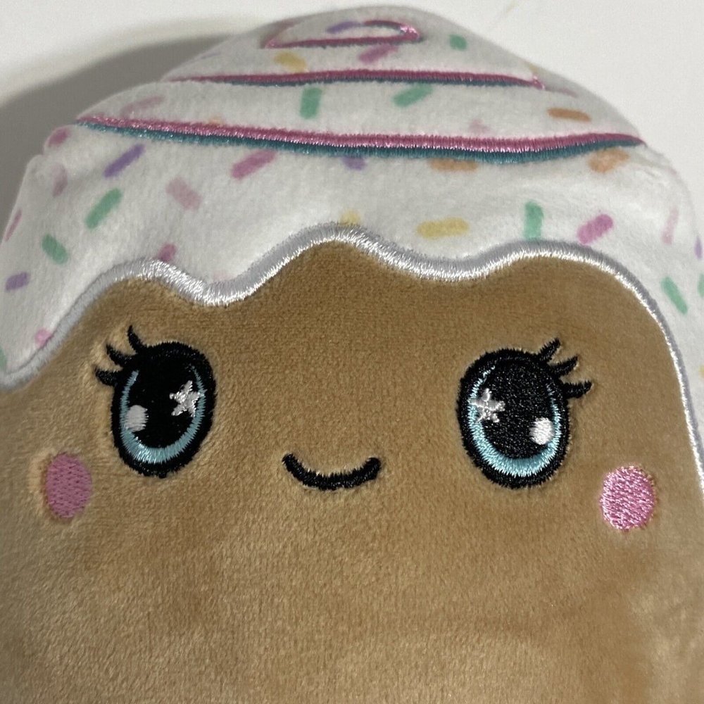 Squishmallows Mystery Scented Squad Chanel Cinnamon Roll Sprinkles 5" Plush Toy - Picture 8 of 10